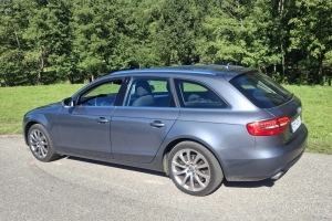 Sprzedam Audi A4 1.8 TFSI quattro Attraction